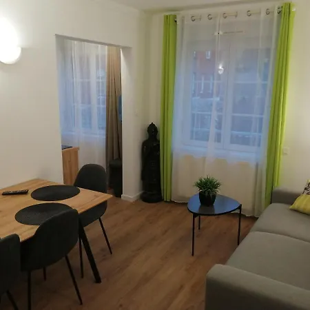 Les Jardins Dunkerque Centre 2*