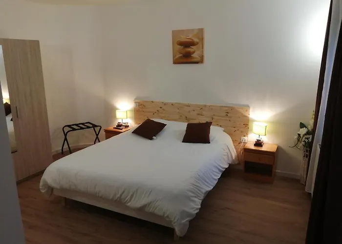 Les Jardins Dunkerque Centre מלון