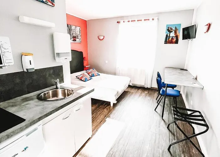 Les Jardins Dunkerque Centre 2*